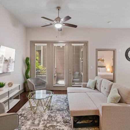 Grand Luxury Premium Vaulted Ceilings Apartment วูดบริดจ์ ภายนอก รูปภาพ