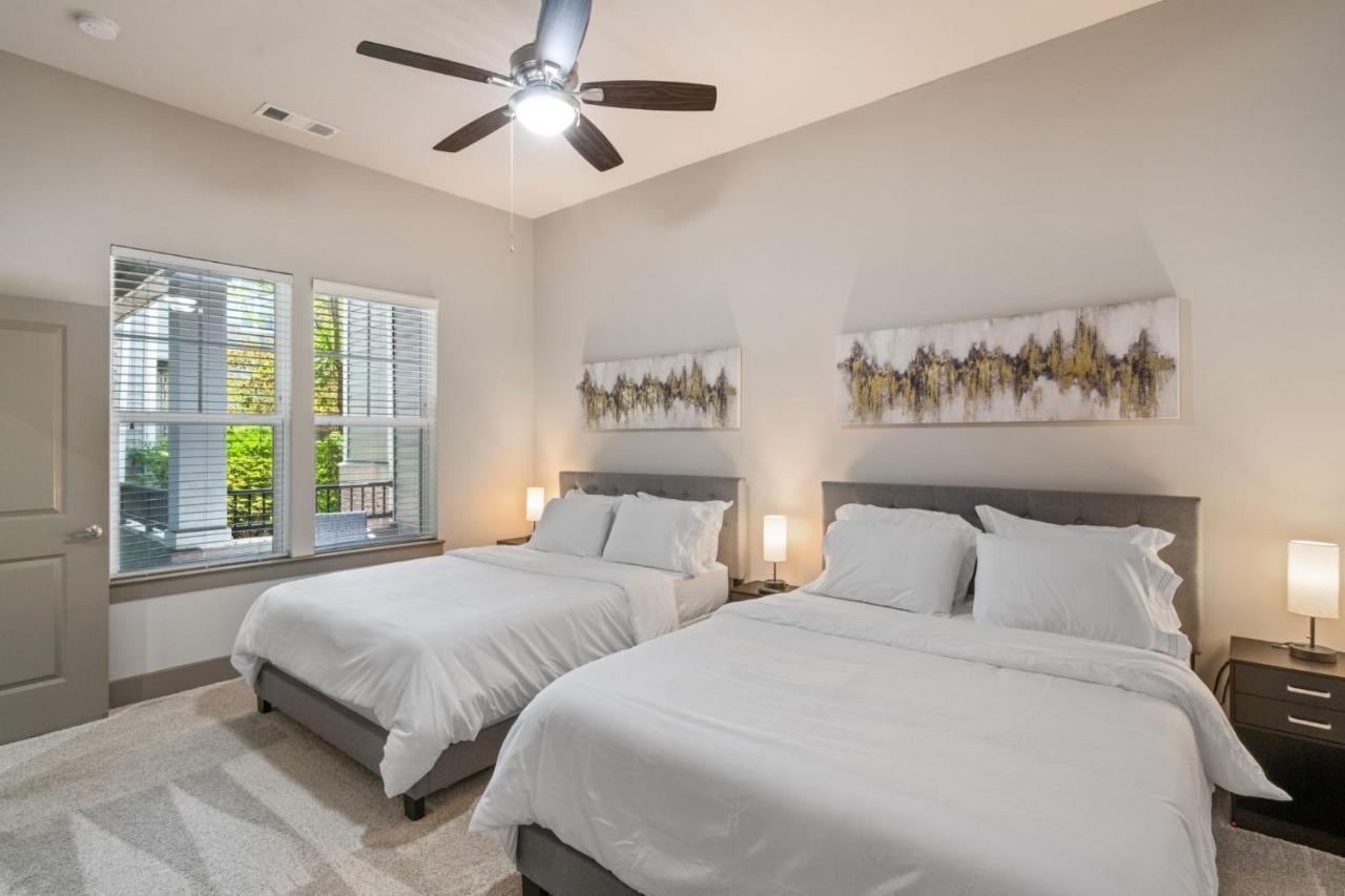 Grand Luxury Premium Vaulted Ceilings Apartment วูดบริดจ์ ภายนอก รูปภาพ