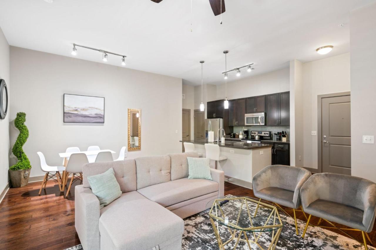 Grand Luxury Premium Vaulted Ceilings Apartment วูดบริดจ์ ภายนอก รูปภาพ